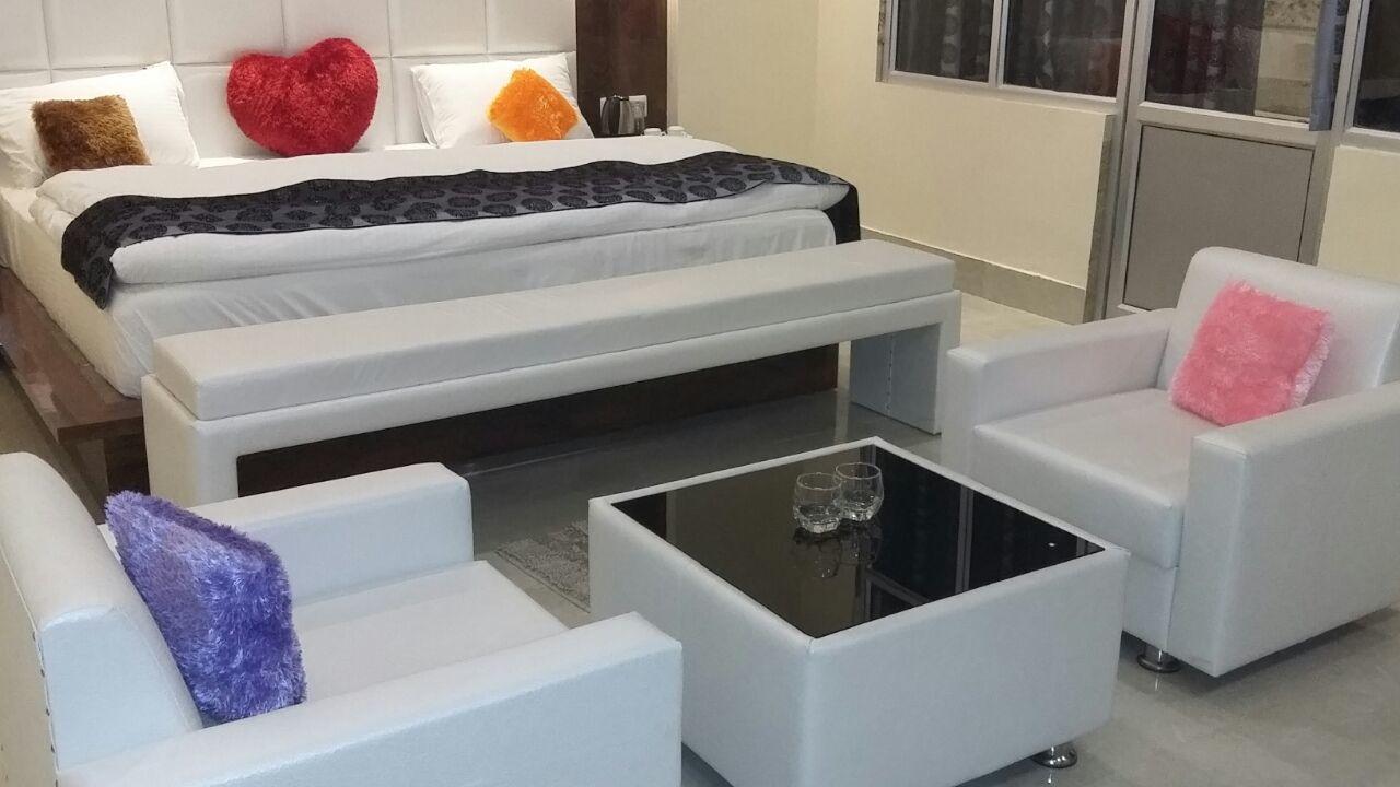 Hotel Singh International Basti Esterno foto